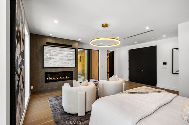 5244 Tampa Ave, Tarzana, CA 91356