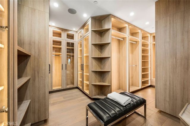 5244 Tampa Ave, Tarzana, CA 91356