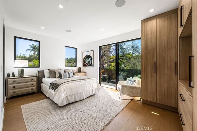 5244 Tampa Ave, Tarzana, CA 91356