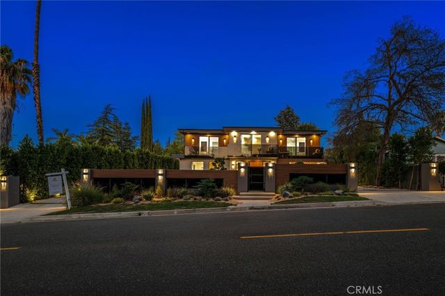 5244 Tampa Ave, Tarzana, CA 91356