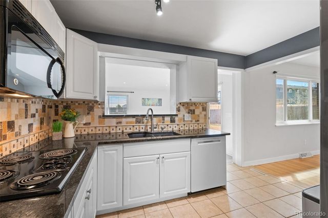 2154 S Fenton Street, Denver, CO 80227