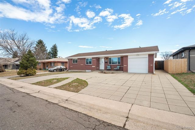 2154 S Fenton Street, Denver, CO 80227