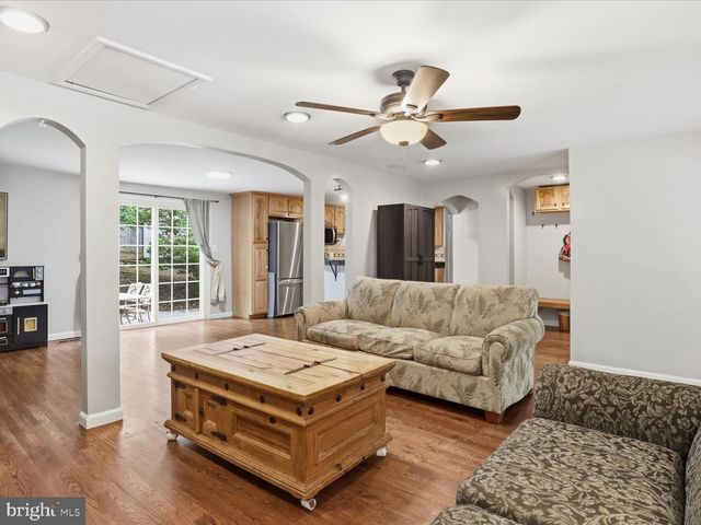 16106 BENEDICT CT, Woodbridge, VA 22191