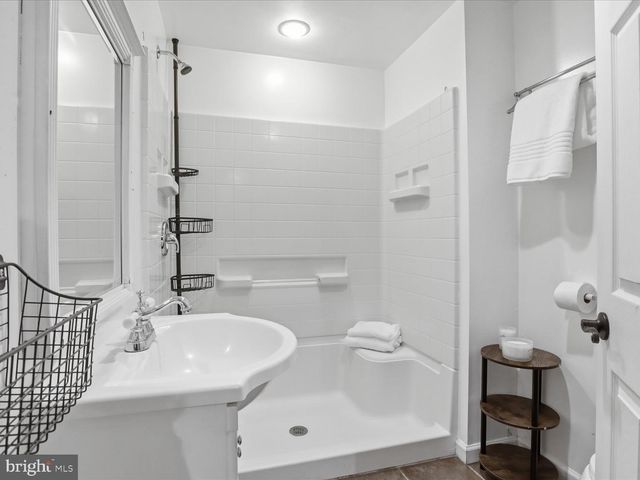 16106 BENEDICT CT, Woodbridge, VA 22191