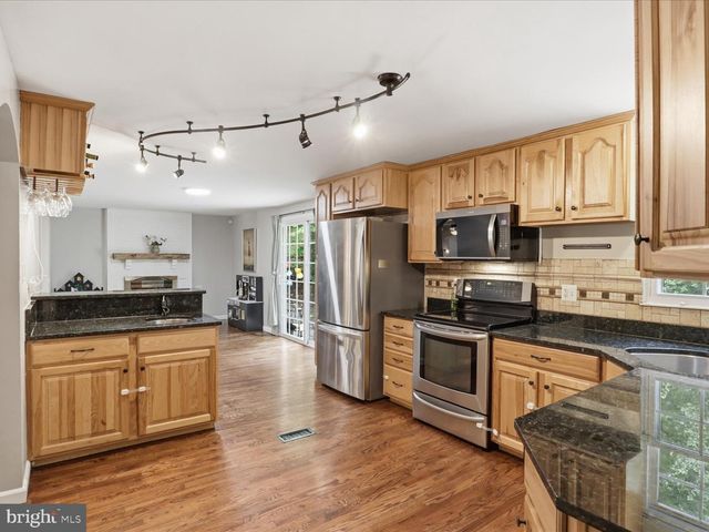 16106 BENEDICT CT, Woodbridge, VA 22191