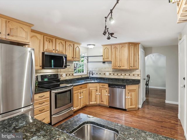 16106 BENEDICT CT, Woodbridge, VA 22191
