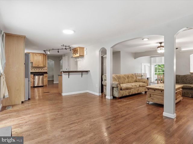 16106 BENEDICT CT, Woodbridge, VA 22191