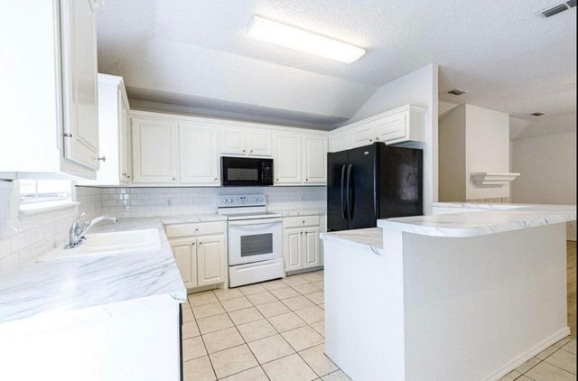 10108 Englewood Avenue, Lubbock, TX 79424