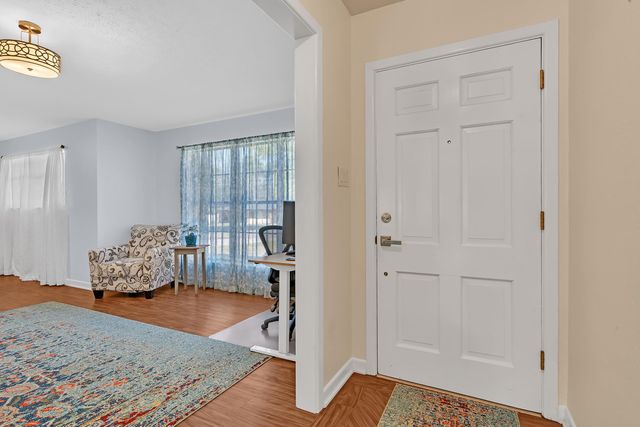 1814 SWAN ST., Longview, TX 75604