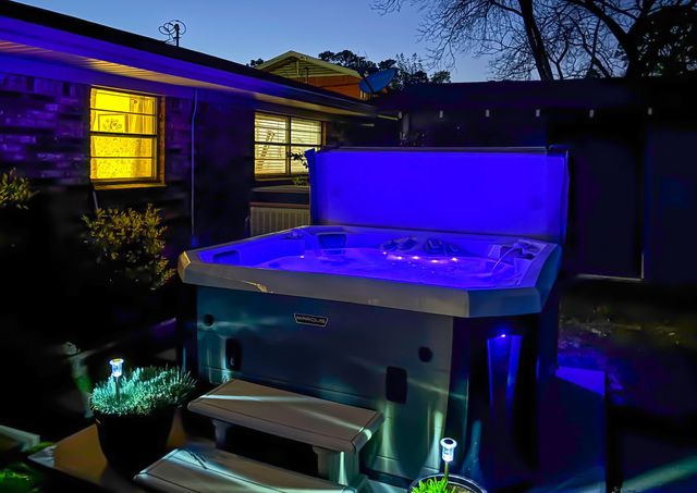 1814 SWAN ST., Longview, TX 75604