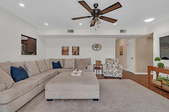 1814 SWAN ST., Longview, TX 75604