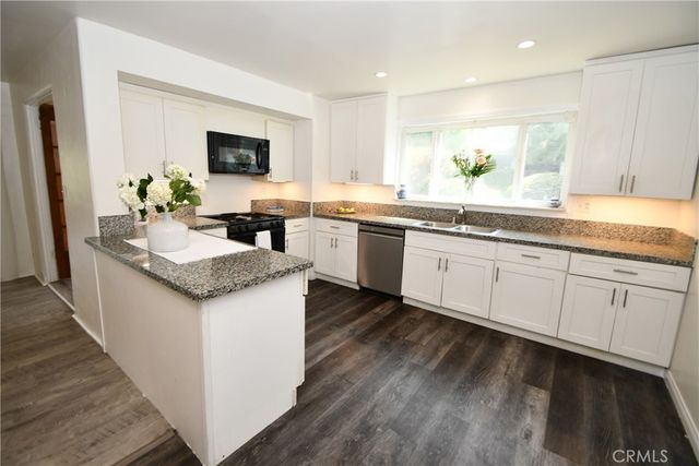 24263 Los Codona, Torrance, CA 90505