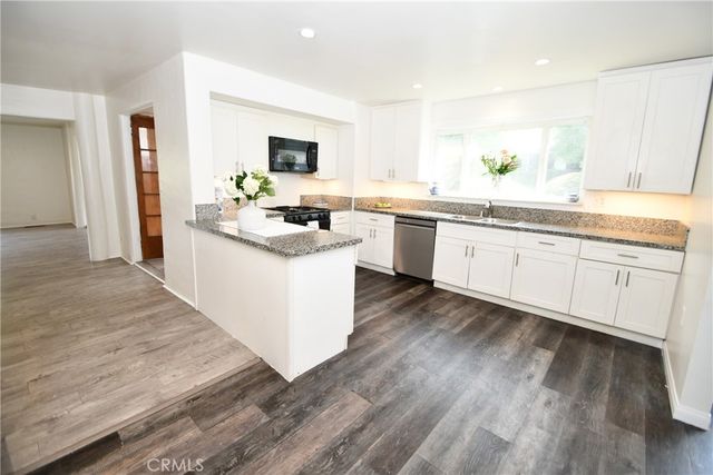 24263 Los Codona, Torrance, CA 90505