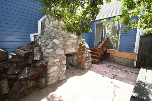 24263 Los Codona, Torrance, CA 90505