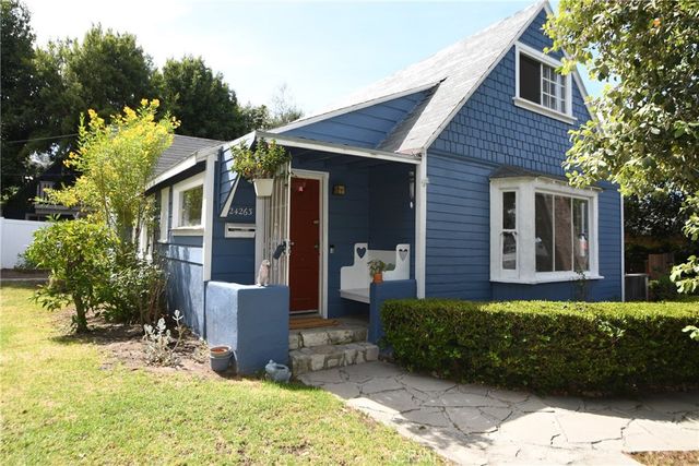 24263 Los Codona, Torrance, CA 90505
