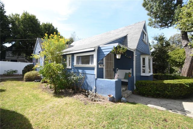 24263 Los Codona, Torrance, CA 90505
