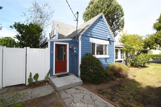24263 Los Codona, Torrance, CA 90505