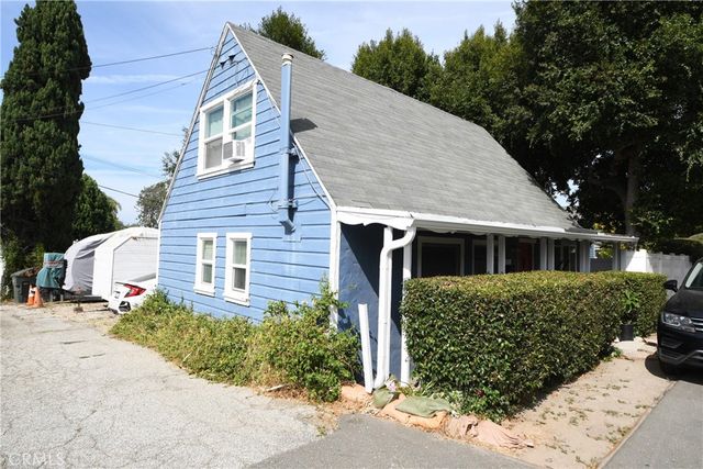 24263 Los Codona, Torrance, CA 90505