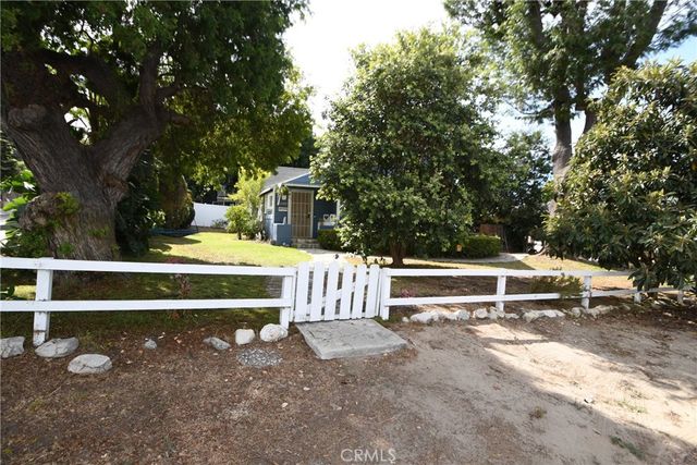 24263 Los Codona, Torrance, CA 90505