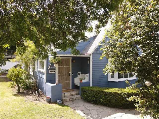 24263 Los Codona, Torrance, CA 90505