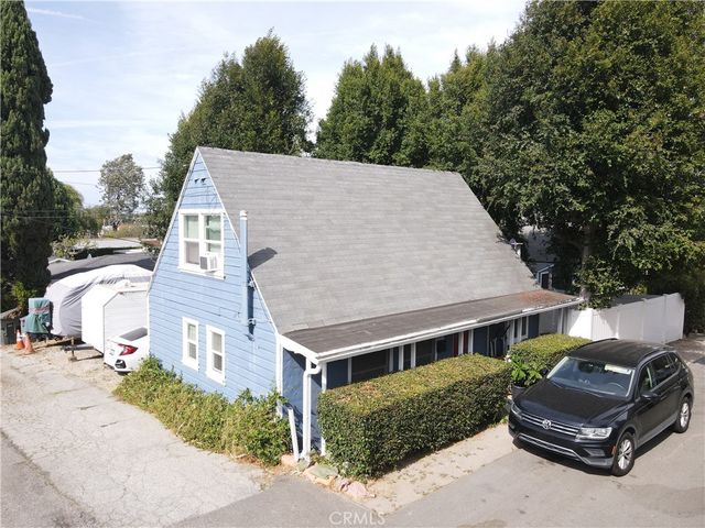 24263 Los Codona, Torrance, CA 90505