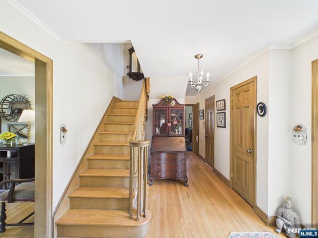 808 Parsons Road, Ridgewood, NJ 07450