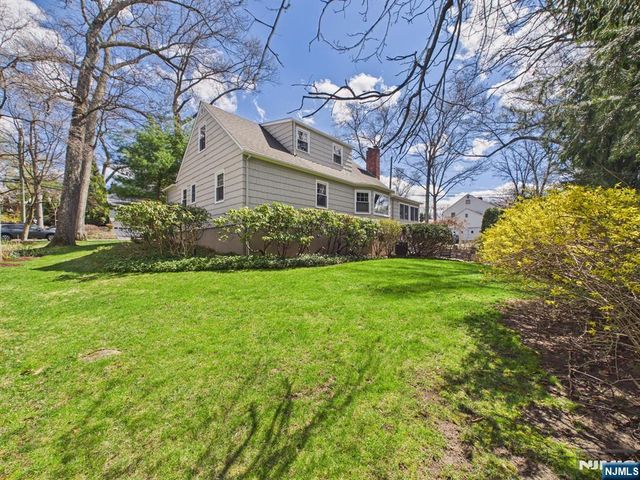 808 Parsons Road, Ridgewood, NJ 07450