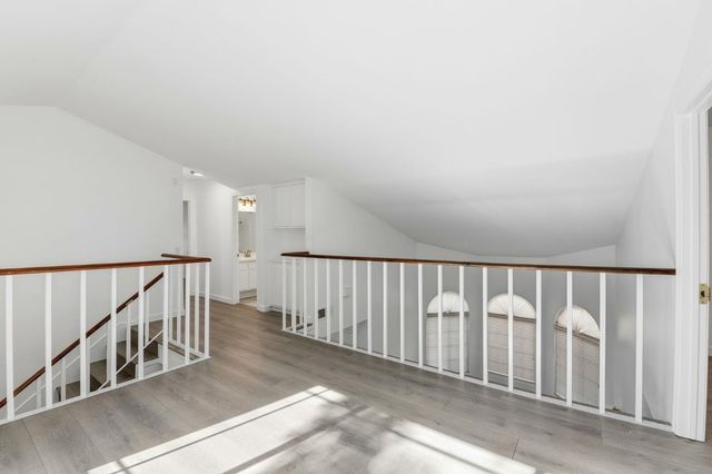 29016 Lillyglen Drive, Santa Clarita, CA 91387