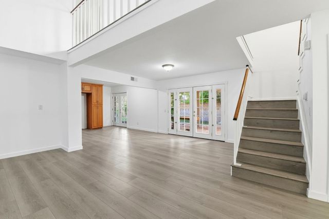 29016 Lillyglen Drive, Santa Clarita, CA 91387