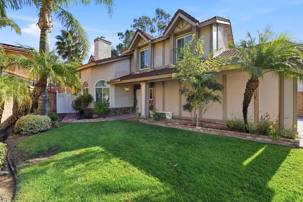 29016 Lillyglen Drive, Santa Clarita, CA 91387