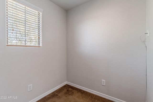 3983 E Cat Balue Drive, Phoenix, AZ 85050