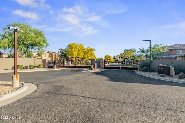 3983 E Cat Balue Drive, Phoenix, AZ 85050