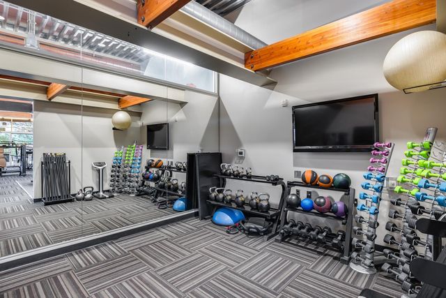 3983 E Cat Balue Drive, Phoenix, AZ 85050