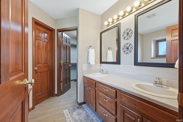 3919 County Rd 34, Auburn, IN 46706