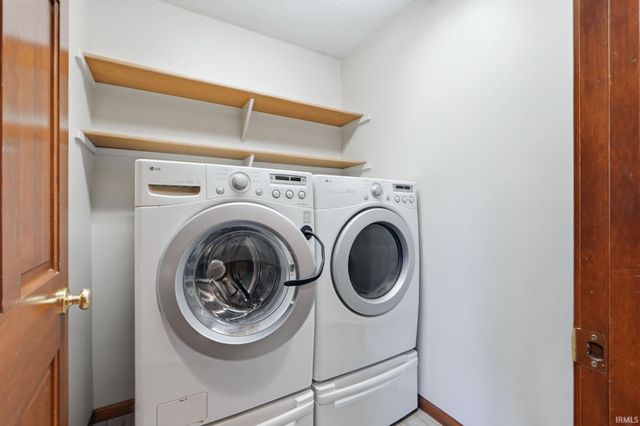 3919 County Rd 34, Auburn, IN 46706