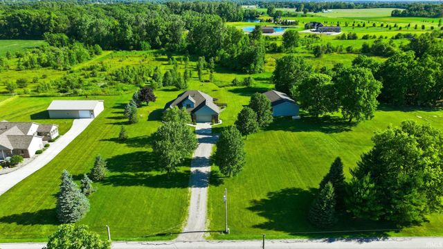3919 County Rd 34, Auburn, IN 46706
