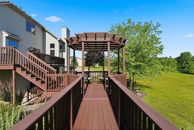 3919 County Rd 34, Auburn, IN 46706