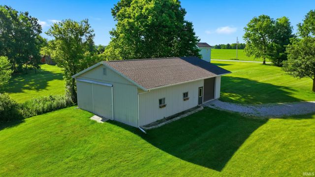 3919 County Rd 34, Auburn, IN 46706