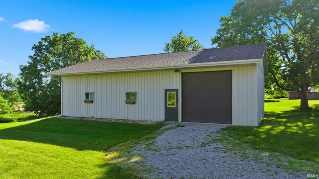 3919 County Rd 34, Auburn, IN 46706