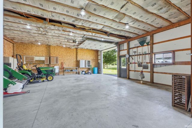 3919 County Rd 34, Auburn, IN 46706