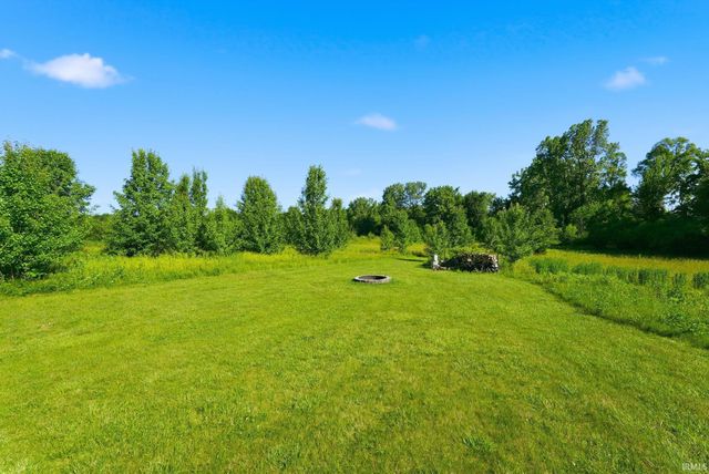 3919 County Rd 34, Auburn, IN 46706