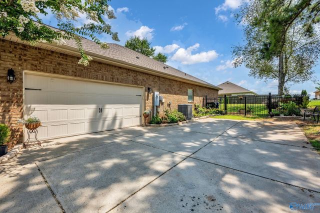 212 Dinner Tree Square, Huntsville, AL 35811