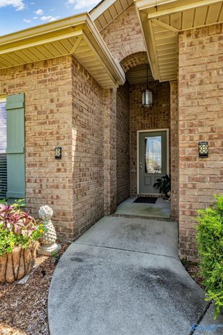 212 Dinner Tree Square, Huntsville, AL 35811