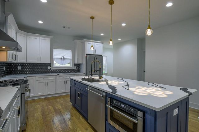 1529 Montreat SW Place, Atlanta, GA 30311