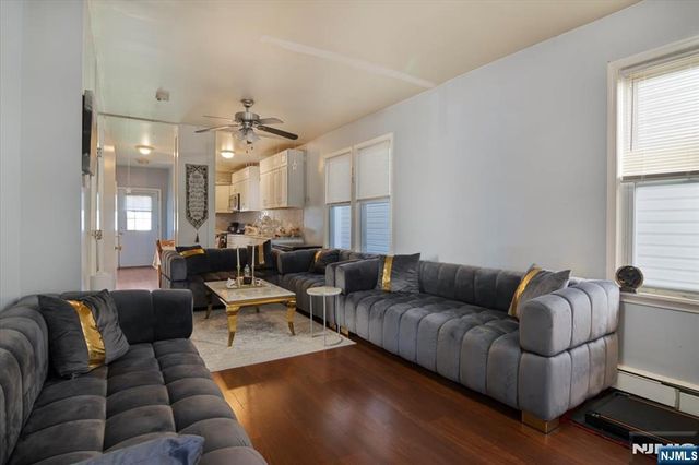 22 Tuttle Street, Wallington, NJ 07057