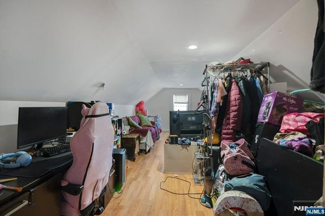 22 Tuttle Street, Wallington, NJ 07057