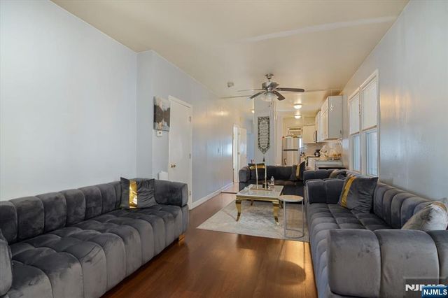 22 Tuttle Street, Wallington, NJ 07057