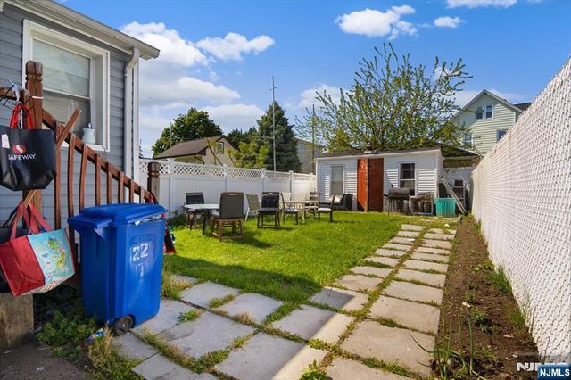 22 Tuttle Street, Wallington, NJ 07057