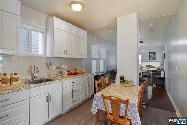 22 Tuttle Street, Wallington, NJ 07057