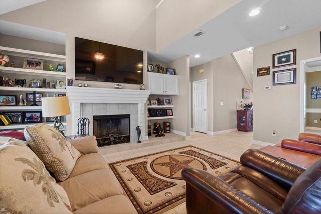 237 Vivian Road, Onalaska, TX 77360